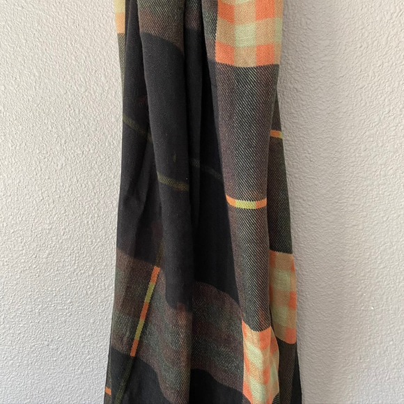 Modele De Prudence Plaid Fringe Unisex Soft Warm Black Multocolor Scarf 76x27.5 - Picture 4 of 6